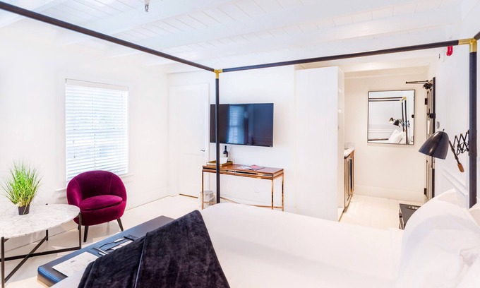 Greenport Hotel | Discover American Beech in Greenport - King Suite Retreat