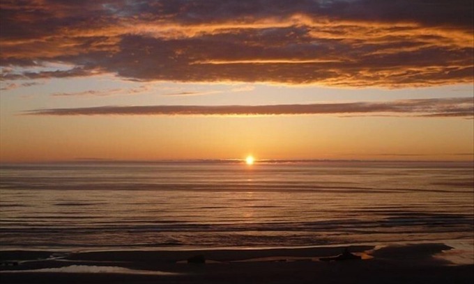 Newport House | Oceanfront Historic Nye Beach Home - Guest Rated 9.8/10