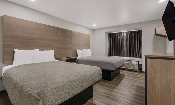 Lake Charles Hotel | Explore Comfort at Americas Best Value Inn & Suites Lake Charles