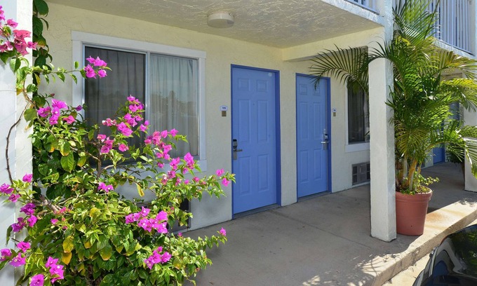 Bradenton Hotel | Comfort Meets Convenience at Americas Best Value Inn