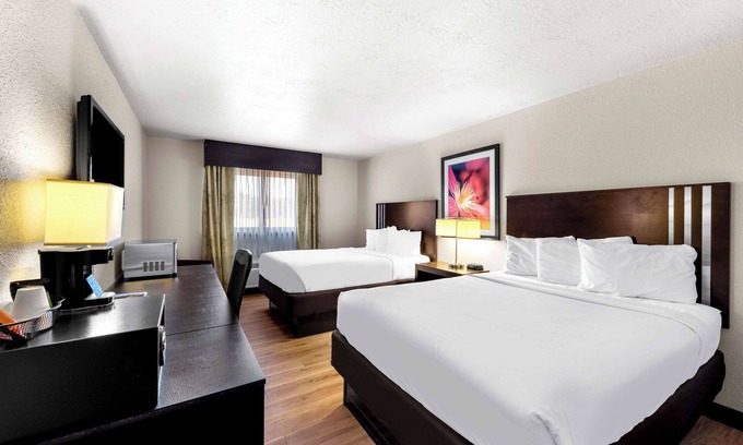 Harvey Hotel | Family-Friendly Stay at Americas Best Value Inn Marquette