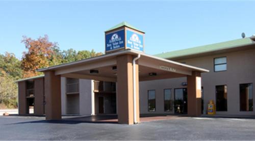 Malvern Hotel | Pet-Friendly Getaway at Americas Best Value Inn - Malvern
