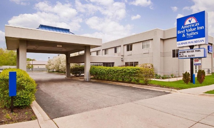 Waukegan Hotel | Budget-Friendly Stay at Americas Best Value Inn Waukegan