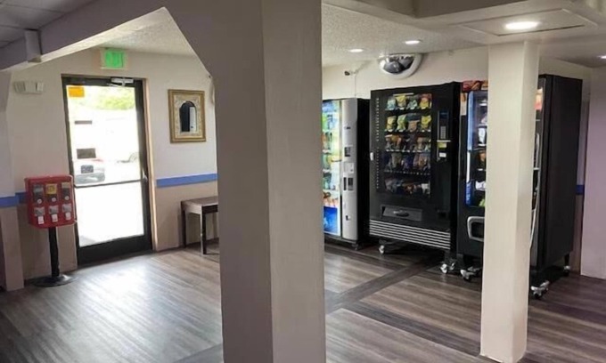Rocky Mount Hotel | Budget-Friendly Stay at Americas Express Inn with Breakfast