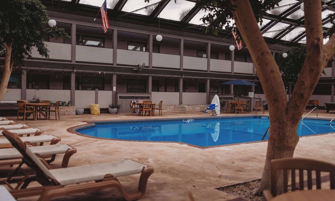 Appleton Hotel | Discover Clarion Inn: Family-Friendly Stay with Pool & Spa