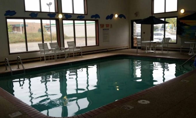Forest Lake Hotel | Relax at AmericInn by Wyndham Forest Lake with Pool & Spa