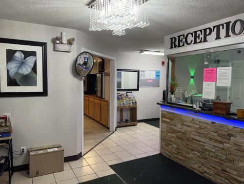 Park Falls Hotel | Comfortable AmeriVu Inn: Pet-Friendly and Family Welcoming