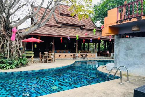 Pa Daet Hotel | Pet-Friendly Amethyst Hotel with Pool & Breakfast Options