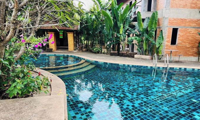 Pa Daet Hotel | Exceptional Amethyst Hotel: Pool, Breakfast & Family-Friendly