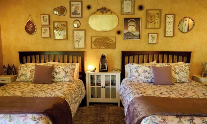 Selma Apartment | Inviting Amethyst Suite at Whisper Canyon Ranch - 10/10 Stay