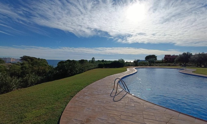 Calafat Apartment | Cozy Apartment L'Ametlla de Mar with Pool and Spa Access
