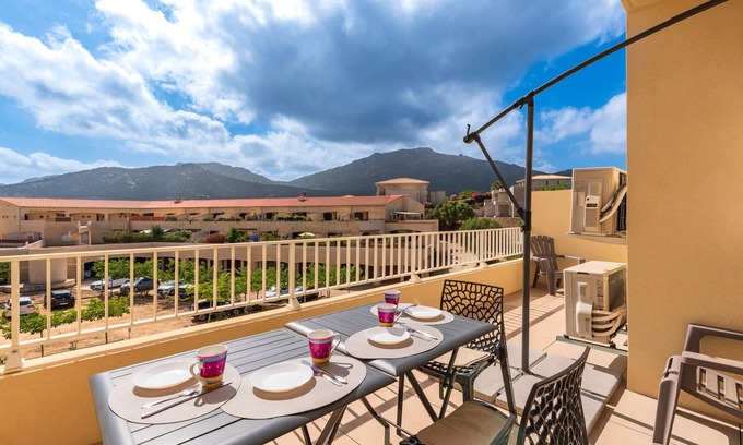 Marine de Saint Ambroggio Apartment | Amicu - Appt climatisé vue mer
