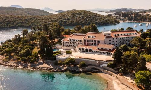 Cove Tri Zala (Zrnovo) Hotel | Discover Aminess Liburna Hotel: Oceanfront Bliss Awaits
