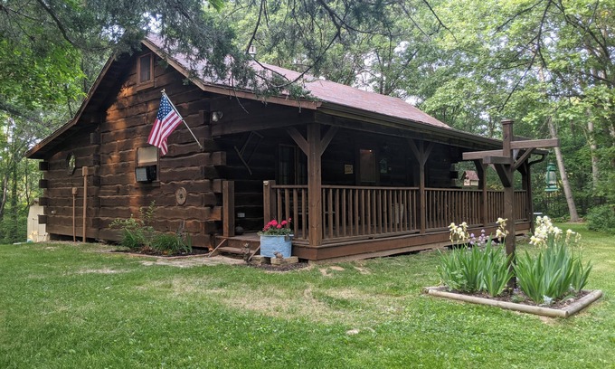 Boscobel Cabin | Idyllic Amish-Built Cabin with Ocean View in Driftless Area