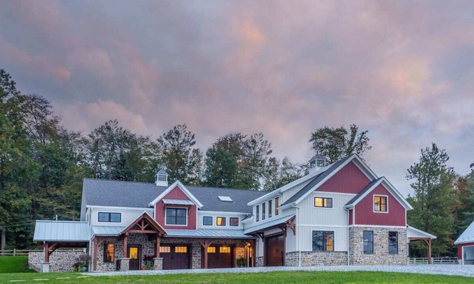 Newmanstown Bed & Breakfast | Experience Authentic Amish Hospitality on a Working Farm
