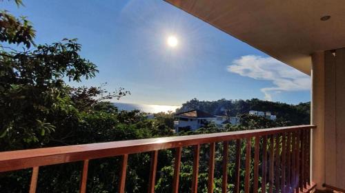 Balabag Apartment | Amor 2 BR Loft with Jacuzzi