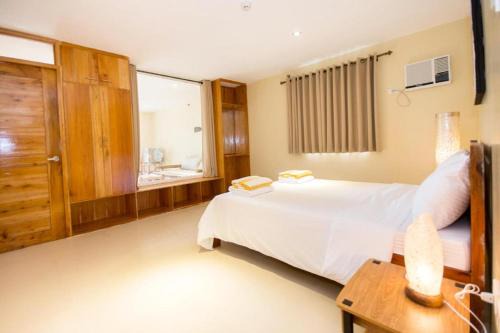 Balabag Apartment | Relaxing Amor Deluxe Suite with Pool Access - Hidden Paradise