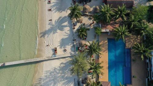 Daem Thkov Resort | Discover Amor Resort Koh Rong: Oceanfront Pet-Friendly Retreat