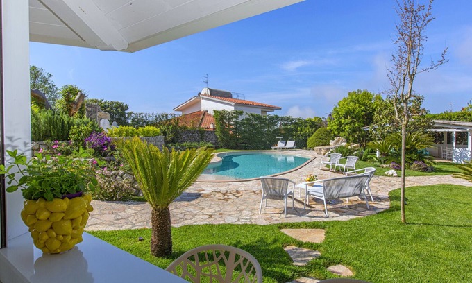 Sant'Agata sui Due Golfi Villa | Discover Amore Rentals - Villa with Private Pool & Hot Tub