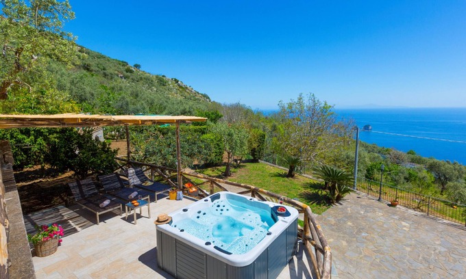 Sant'Agata sui Due Golfi Villa | Relax at AMORE RENTALS - Villa Ambra with Jacuzzi & Sea View