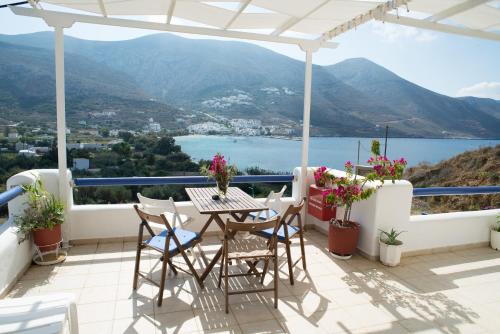 Tholaria Apartment | Exceptional Amorgi Studios: Oceanfront Bliss with Breakfast