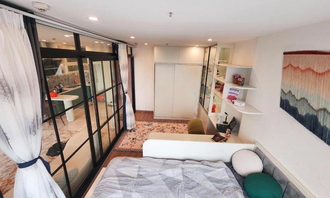 Tu Liem Apartment | Pet-Friendly Stay at Amoureux 2 for Family Adventures
