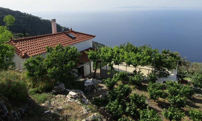 Ampelos Cottage | Ampelos seaview and mountainview