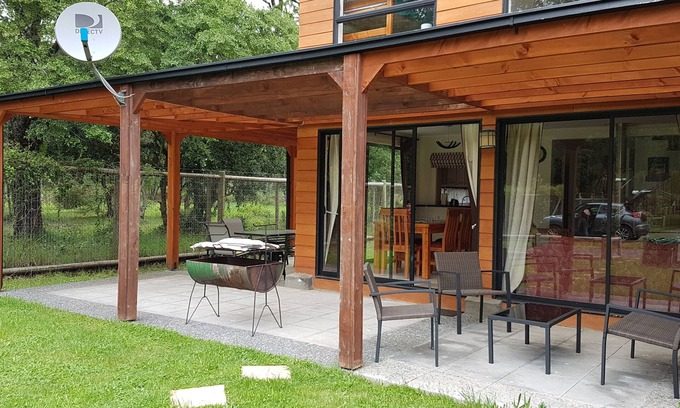Pucon House | Spacious Casa with Pool and Kitchen for Family Getaways