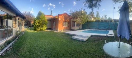 Maipu House | Spacious Home with Pool and Grill Near Bodegas - 10/10 Rated