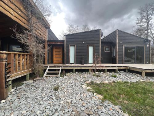 Malalcahuello Ski Chalet | Pet-Friendly Amplia Casa Malalcahuello for Memorable Stays