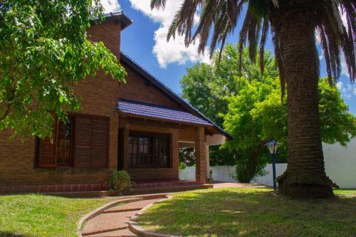 San Jose House | Spacious Chalet in Central Location with Top Guest Ratings