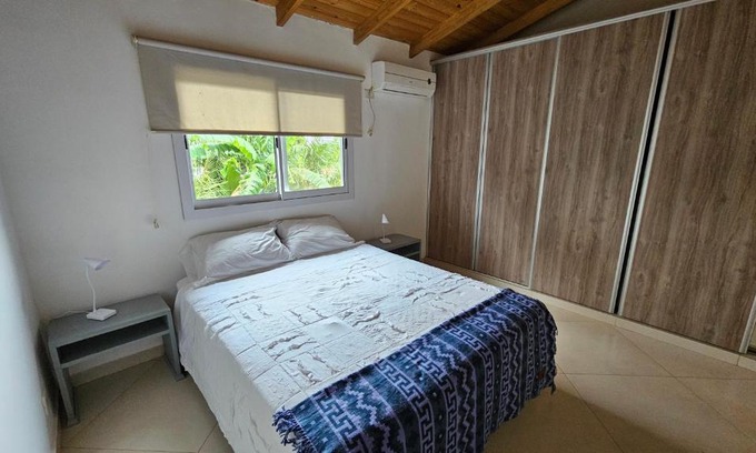 Puerto Iguazu Apartment | Amplio Departamento en Puerto Iguazú con Balcón
