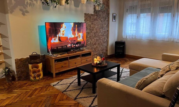 Gijon Apartment | Spacious Apartment Just 400m from the Beach – Pet-Friendly!