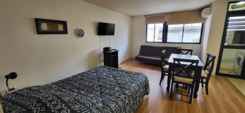 Buceo Apartment | Spacious Studio in Pocitos - Pet and Child Friendly Retreat