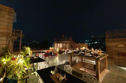 Barli Hotel | Discover Amritara Manak Haveli: Family-Friendly Retreat in Jodhpur