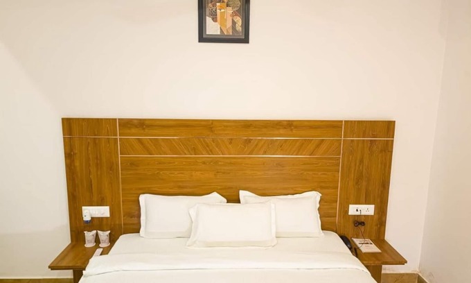 Faizabad Hotel | Amritara Ramila Kutir