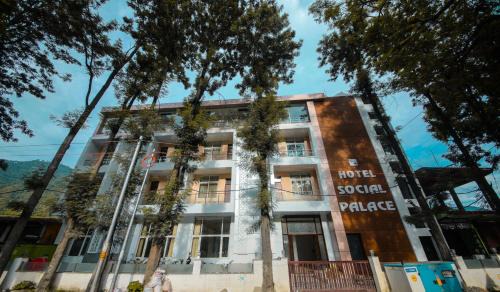 Dunda Hotel | Amritara Social Palace, Uttarkashi