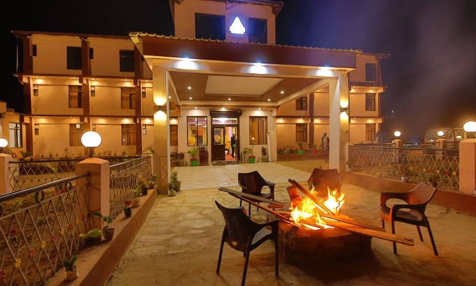 Badrinath Hotel | Discover Amritara The Avadh: Eco-Friendly Family Retreat