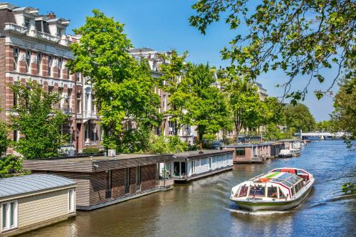 De Weteringschans Hotel | Discover Amstel Corner Hotel: Child-Friendly Retreat