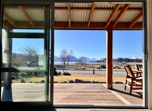 Lake Tekapo House | Discover Amuri Cottage: Family-Friendly Retreat with High Ratings