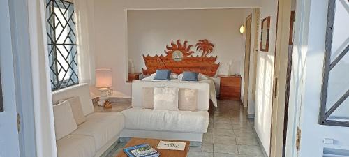 Mahe Island Villa | Discover Amuse Bush: Delightful Stay with Breakfast Included