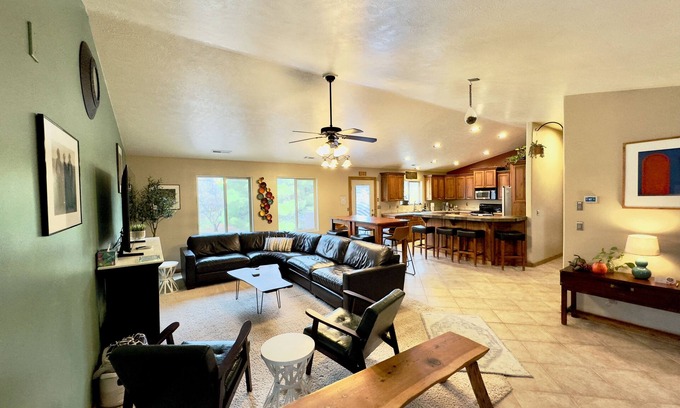Zion National Park South Entrance Apartment | Private Patio Retreat: 3 BDRM in Springdale Near ZNP