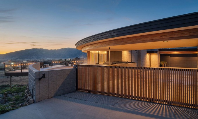 Tehachapi House | An A+ Architectural Wonder Perched Above Some of the Most Popular Local Wineries
