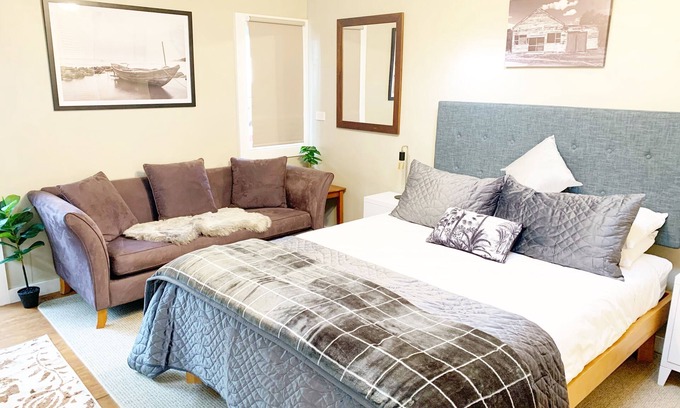 Russell House | Discover an Incredible Escape in Russell with Ocean Views