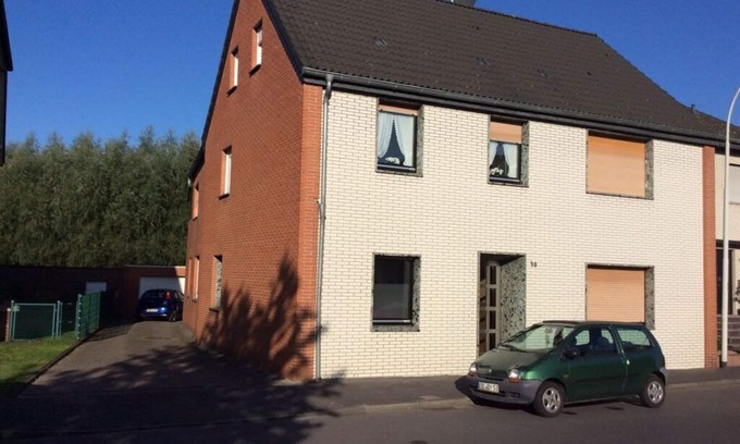 Nettetal House | Welcoming An der Mühlenbachaue: Pet-Friendly & Family Amenities