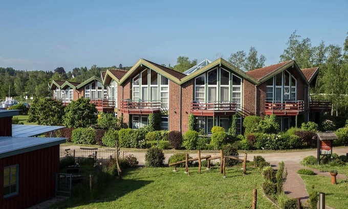 Plau am See Hotel | Top-Rated An der Metow Ferienpark with Family-Friendly Amenities