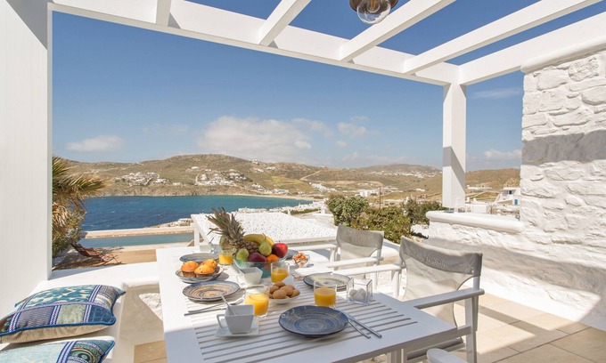 Kalafatis Villa | Elegant Villa with Infinity Pool and Ocean Views Await