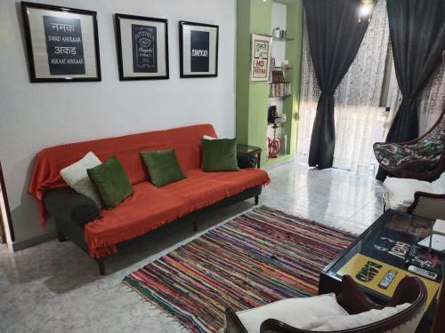 Distrito Macarena Apartment | Family-Friendly Bollywood Vibes in Sevilla for All Travelers