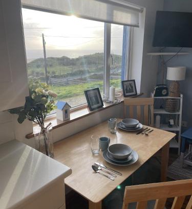 Carrick House | Child-Friendly Retreat at An Nead with High Guest Ratings
