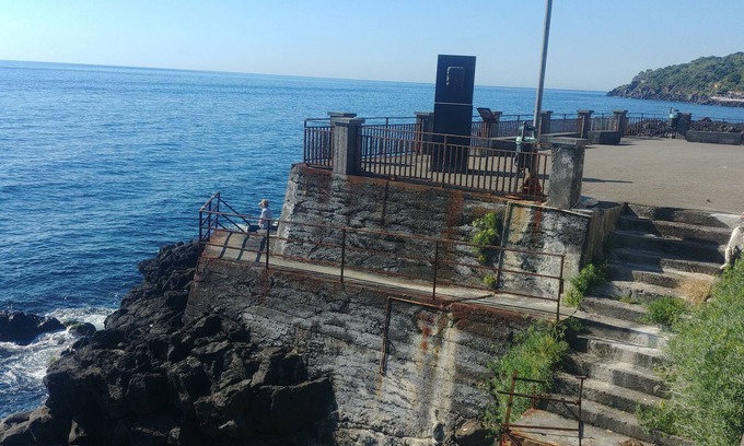 Santa Tecla House | Relaxation Awaits at Our Santa Tecla Oceanfront Retreat
